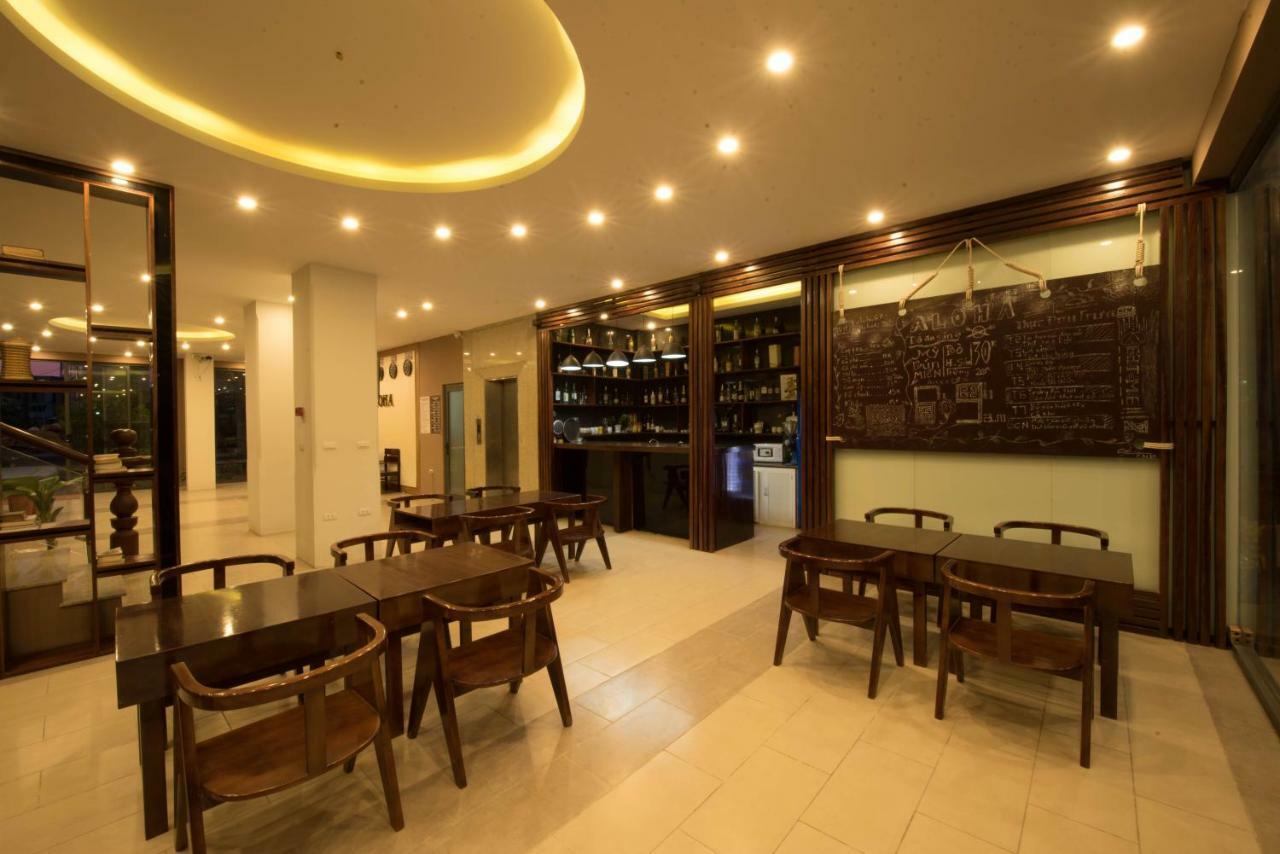 Aloha Hotel Phu Quoc Exterior photo
