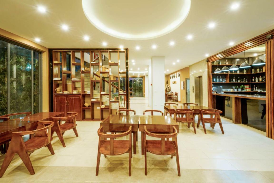 Aloha Hotel Phu Quoc Exterior photo